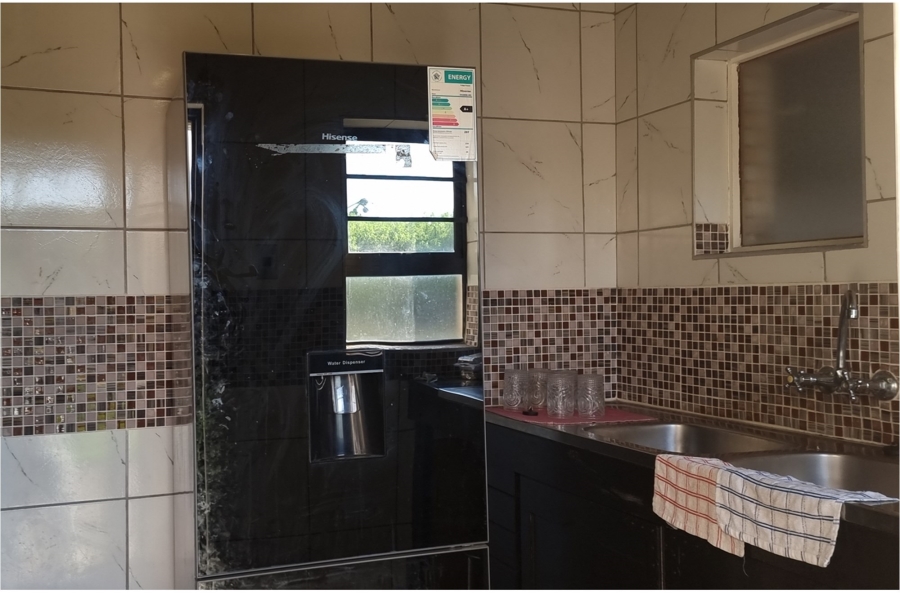 4 Bedroom Property for Sale in Sunnyridge Eastern Cape
